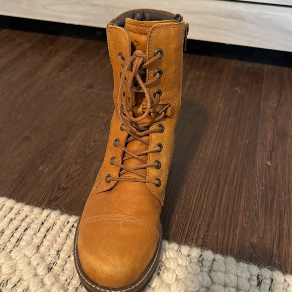 Ecco Elaine Boots - Picture 4 of 6